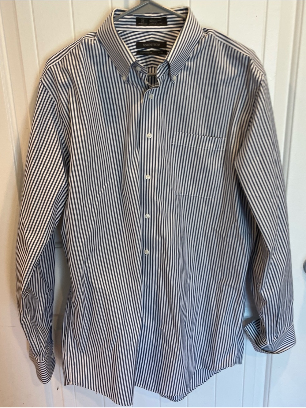 Nordstrom Blue and White Narrow Stripe Button-Down Shirt Smartcare Wrinkle-Free